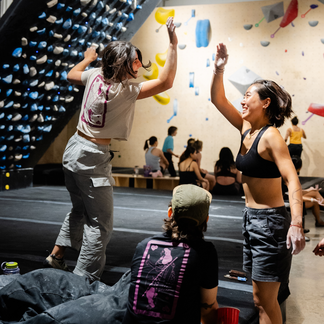 1297-ellevate_allezup_women_climbing_club_meetsup.png